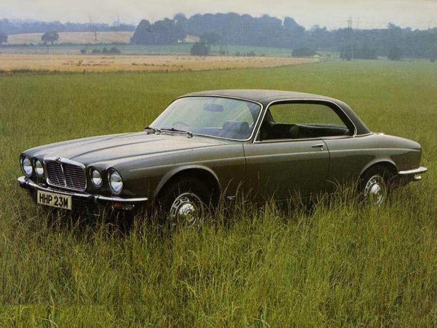  Jaguar XJ6C (Series II) 1975 года  (фото 2 из 8)